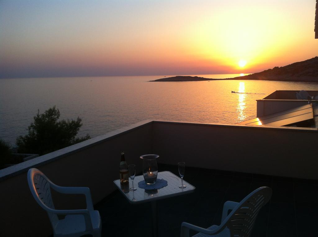 Direkt Am Meer-Apartments Puntaplanka Rogoznica  Εξωτερικό φωτογραφία