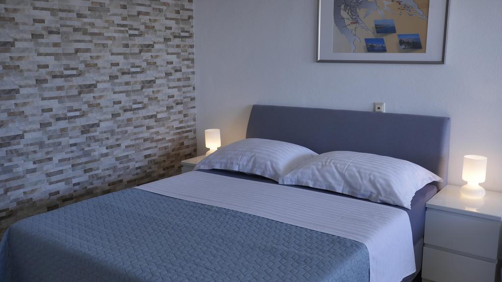 Direkt Am Meer-Apartments Puntaplanka Rogoznica  Εξωτερικό φωτογραφία