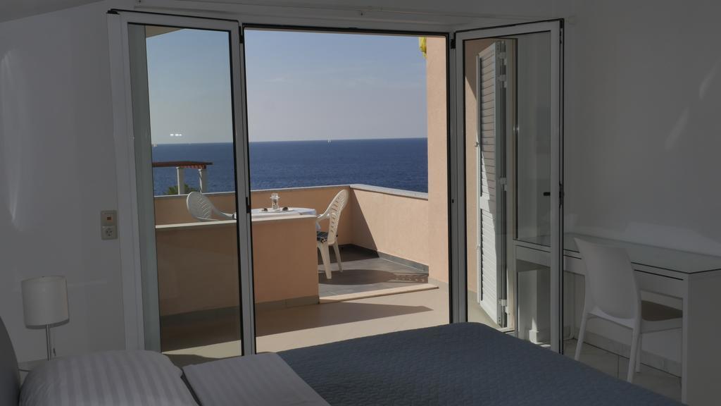 Direkt Am Meer-Apartments Puntaplanka Rogoznica  Εξωτερικό φωτογραφία